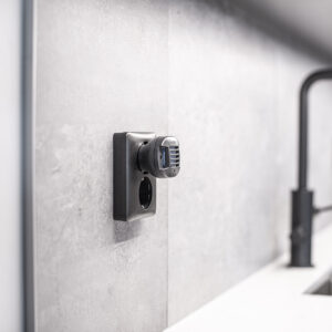 En Mr Mosquito inkopplad i vägguttaget