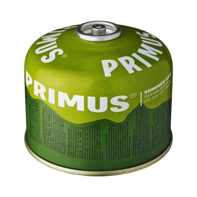 Alt-text: Grön Primus gasflaska för utomhusbruk, 230 g, märkning och sommaranvändning.